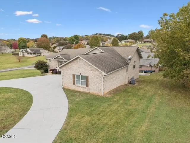 734 Southview Circle, Kodak, TN 37764 - Image #2