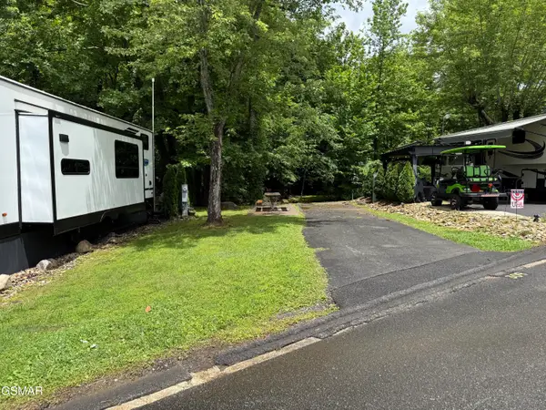 4229 E Parkway #309, Gatlinburg, TN 37738