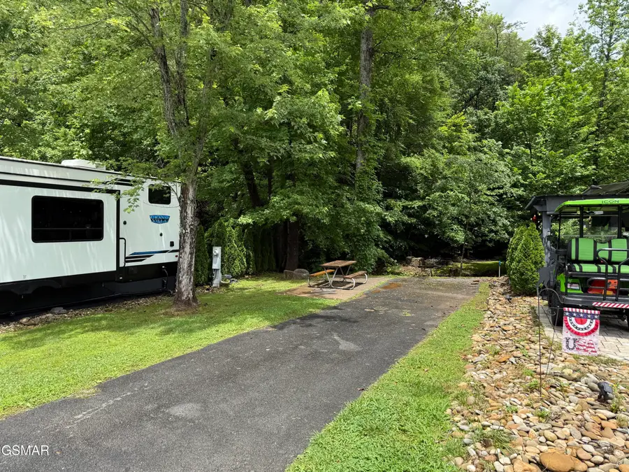 4229 E Parkway #309, Gatlinburg, TN 37738 - #2