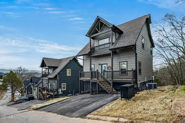 2125 Eagle Feather Drive, Sevierville, TN 37876