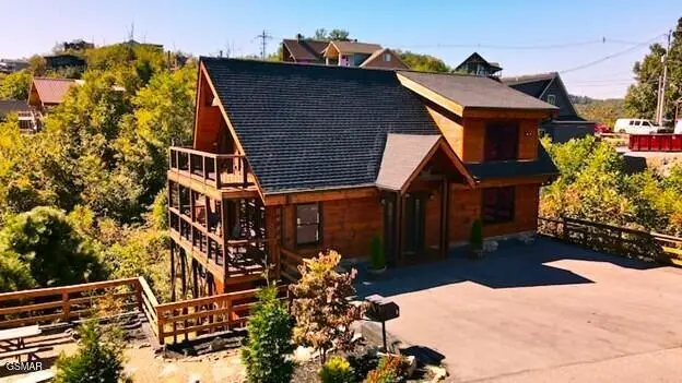 710 Village Loop Road, Gatlinburg, TN 37738 - Image #3