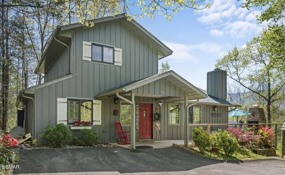 725 Sunshine Trail, Gatlinburg, TN 37738 - Image #1