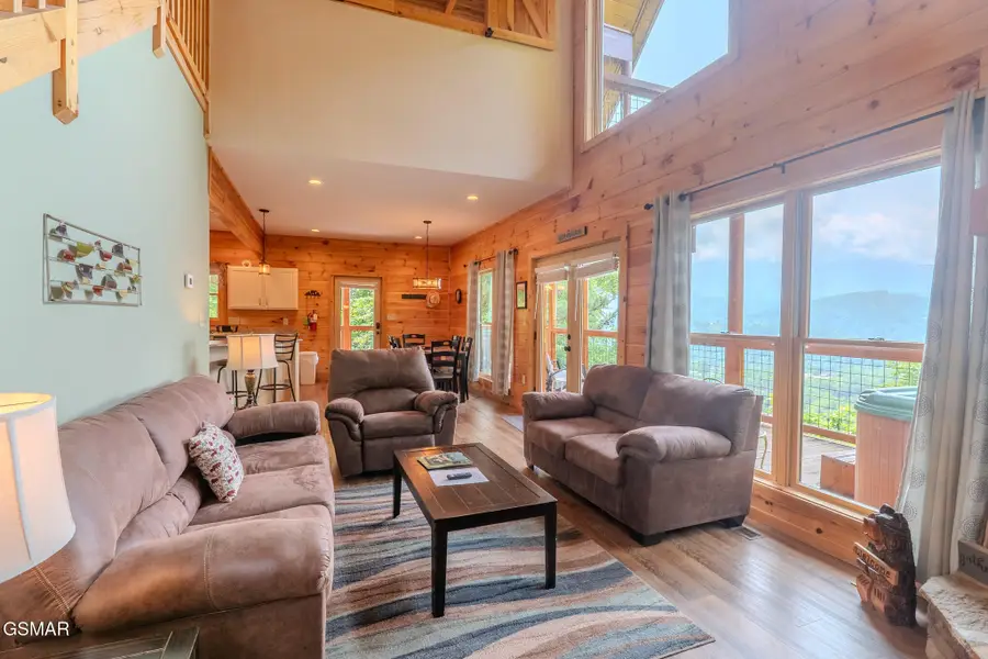 810 Kings Way, Gatlinburg, TN 37738 - Image #3