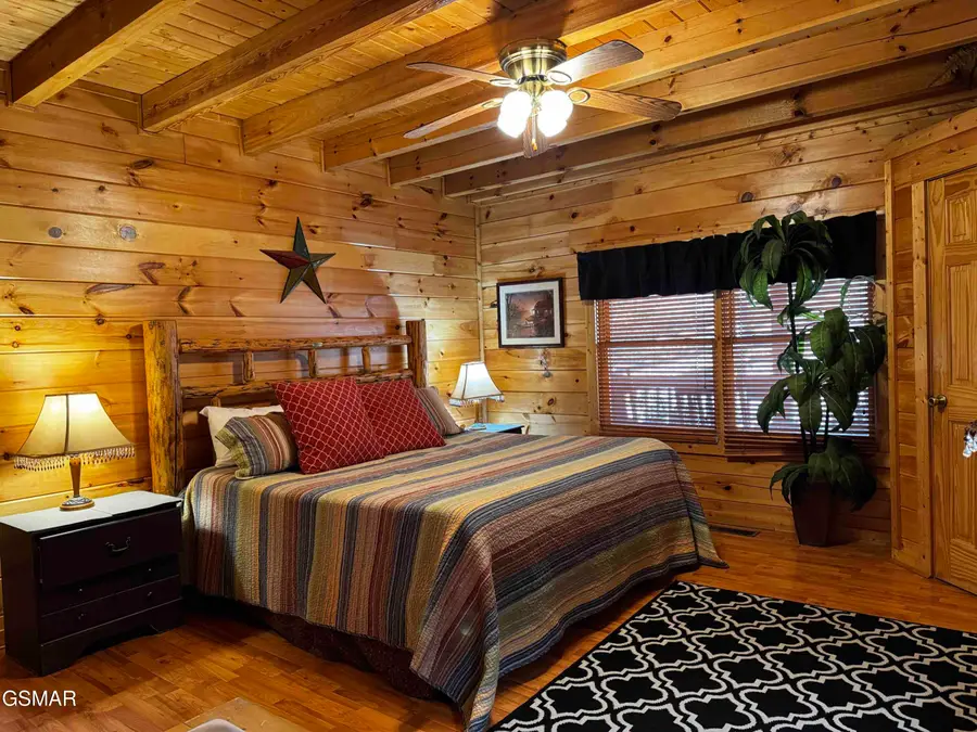 656 Forest Drive, Pigeon Forge, TN 37863 - Image #3