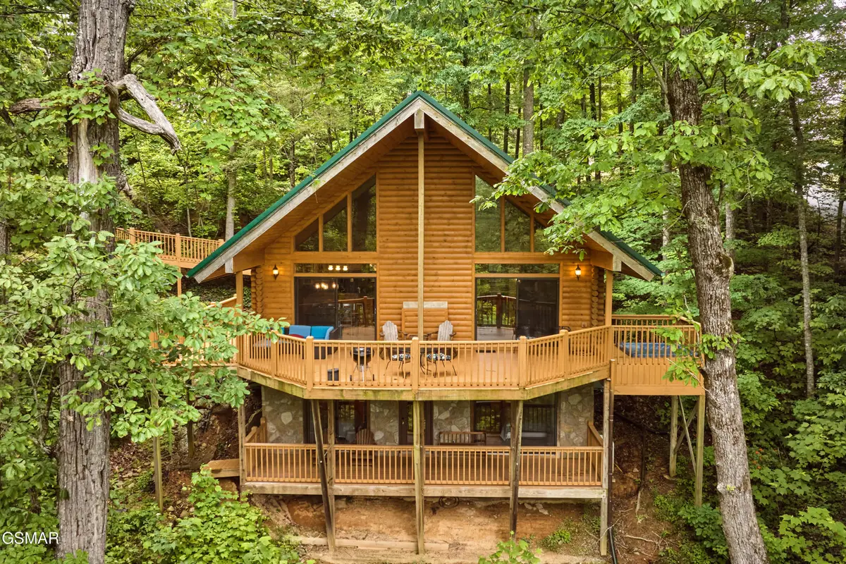 820 Pinnacle Vista Road, Gatlinburg, TN 37738 - Image #1
