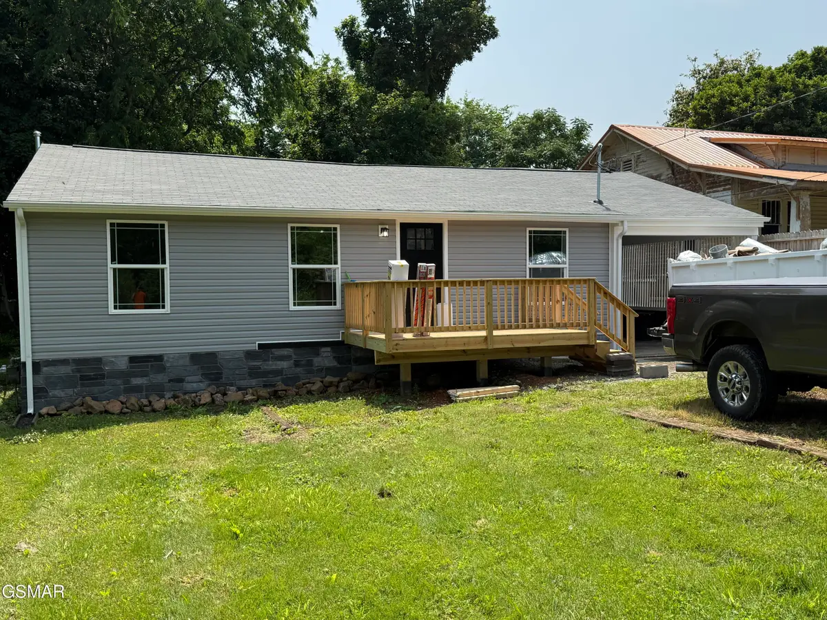 338 Jefferson Avenue, Newport, TN 37821 - Image #1