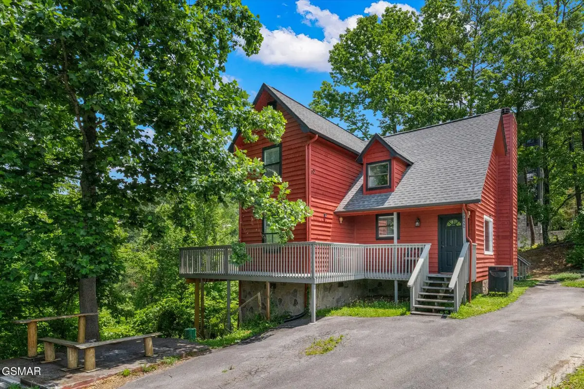 3059 Engle Town Road, Sevierville, TN 37862 - Image #1