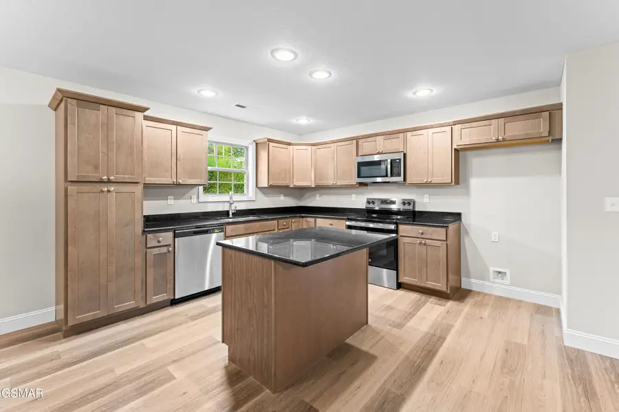 1039 Cedar Ln Lane, Sevierville, TN 37862 - Image #2