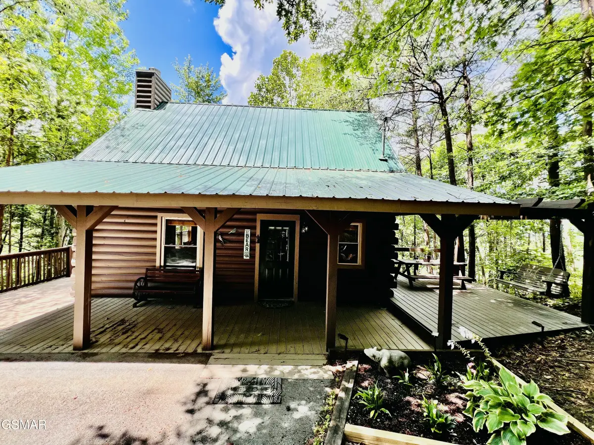 2527 Raccoon Hollow Way, Sevierville, TN 37862 - #1