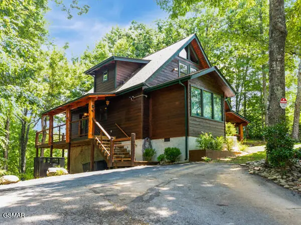 514 Deer Path Lane, Gatlinburg, TN 37738