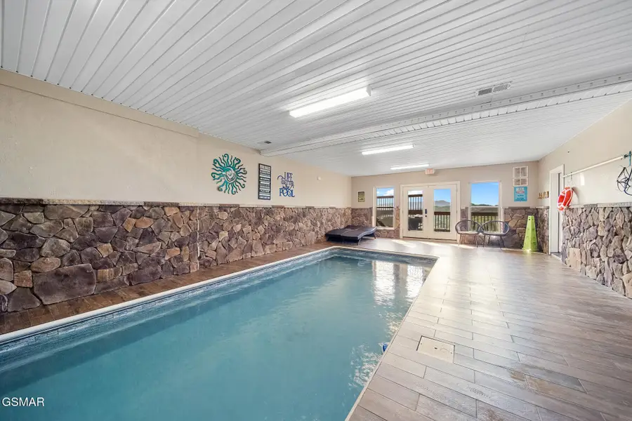 4130 Sherwood Heights Way, Pigeon Forge, TN 37863 - Image #2