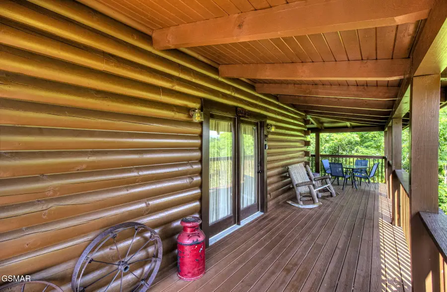 2048 Eagle Feather Drive, Sevierville, TN 37876 - Image #3