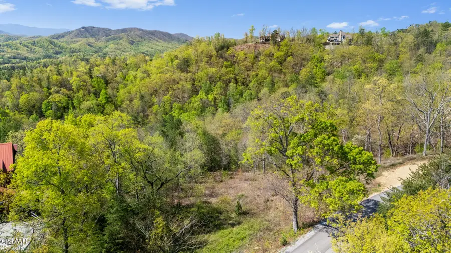 3065 Summit Trails Drive, Sevierville, TN 37862 - #3