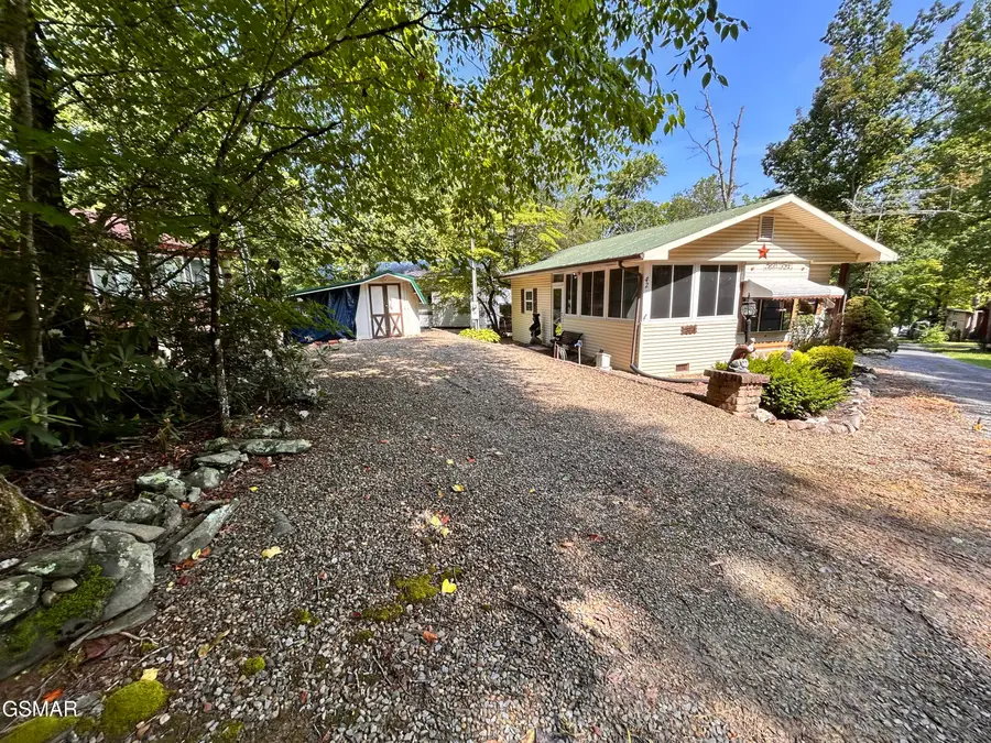 261 Lily Way, Cosby, TN 37722 - Image #2