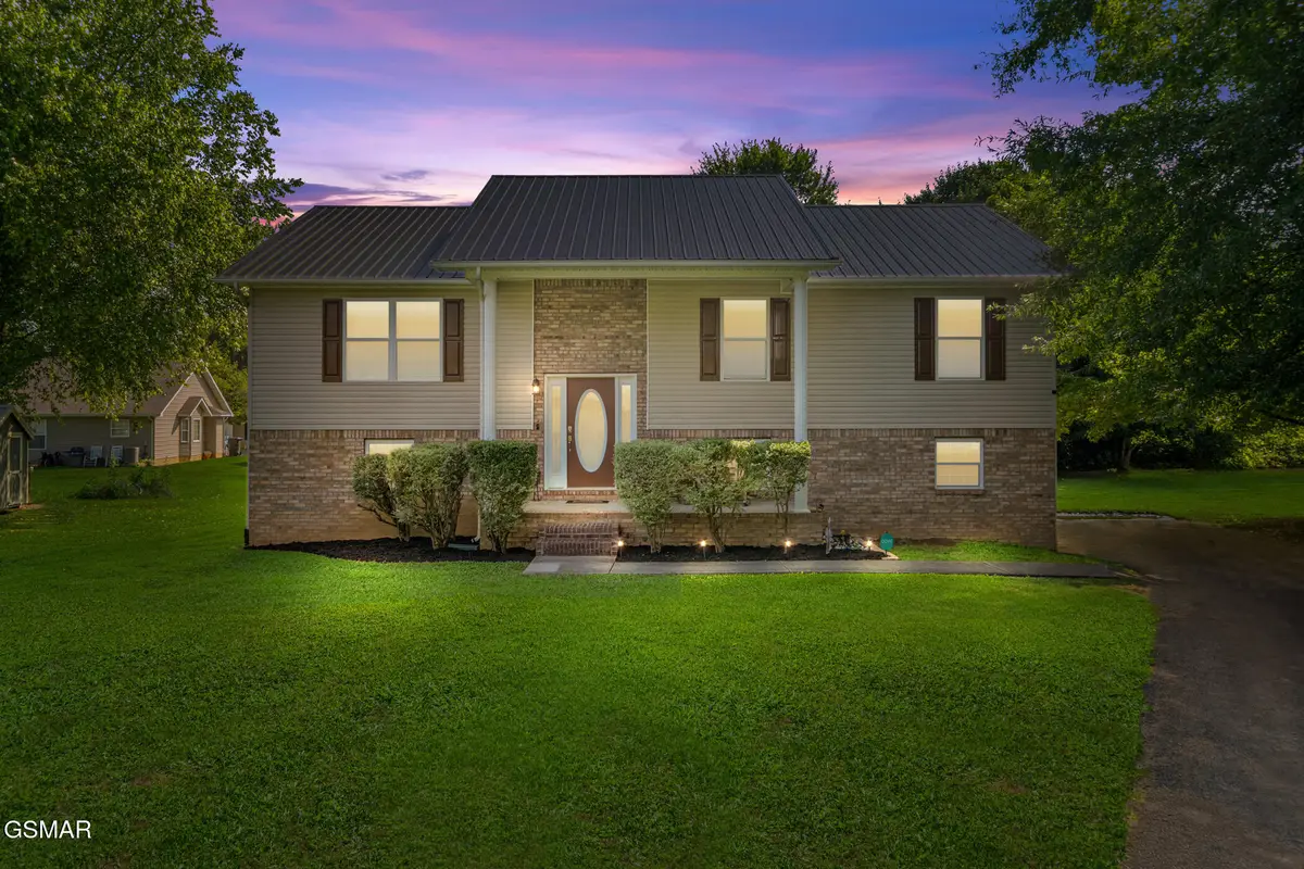 1717 Meadow Ridge Circle, Sevierville, TN 37862 - Image #1