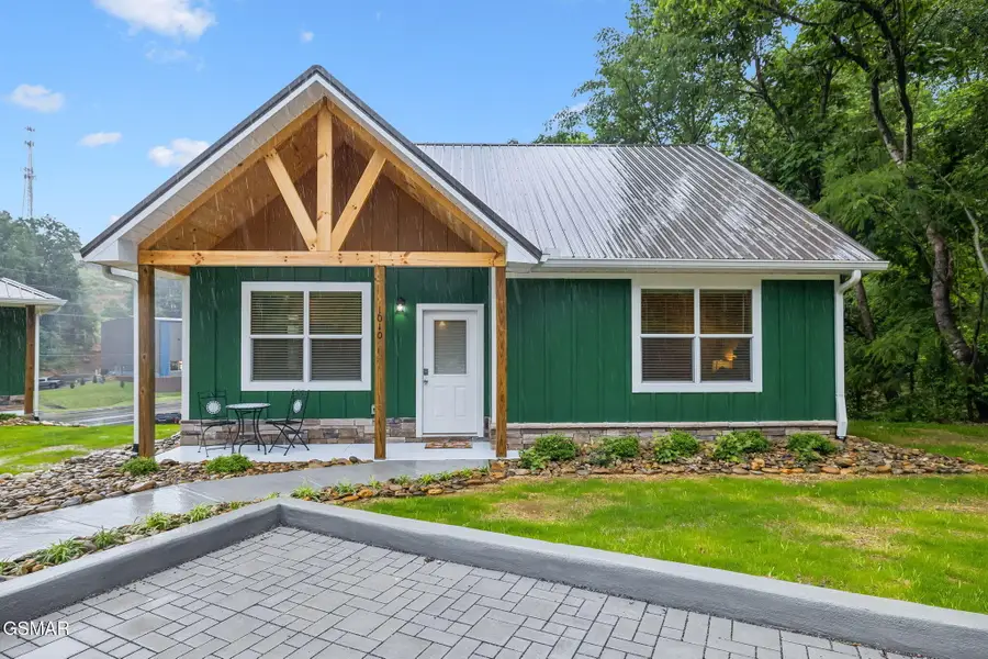 1010 Pinyon Circle, Pigeon Forge, TN 37863 - Image #2