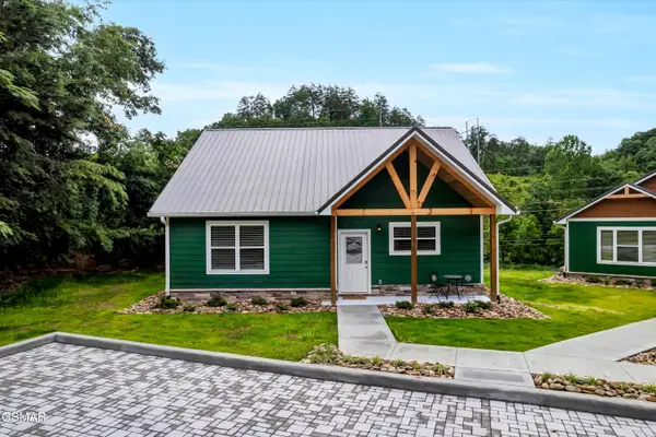 1014 Pinyon Circle, Pigeon Forge, TN 37863