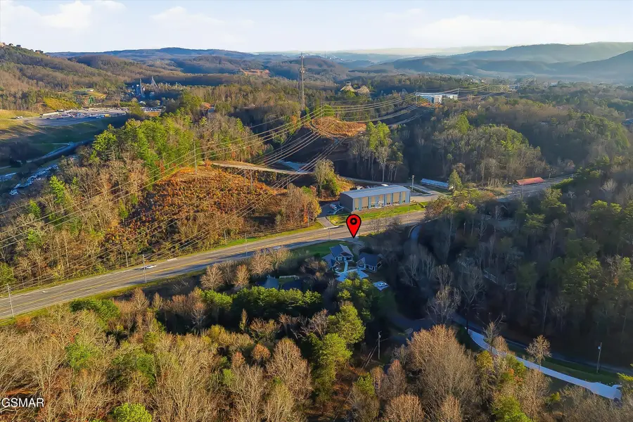 1014 Pinyon Circle, Pigeon Forge, TN 37863 - Image #3