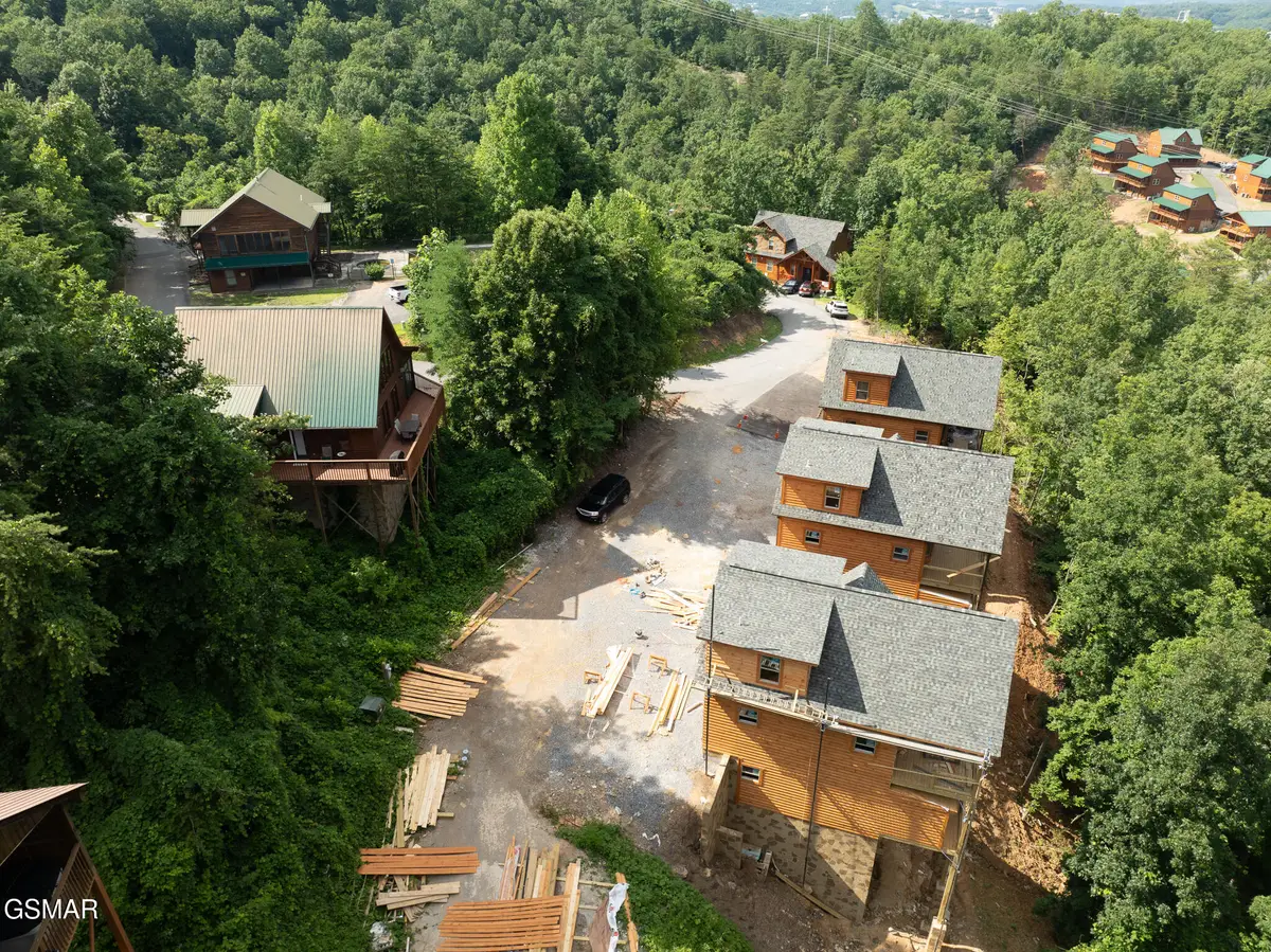 943 Pine Valley Way, Sevierville, TN 37862 - Image #1