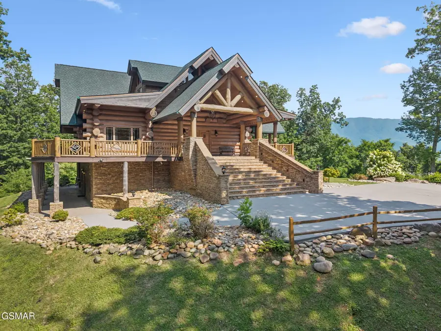 831 Big Bear Ridge Road, Gatlinburg, TN 37738 - Image #3