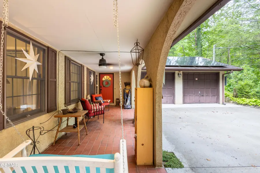 1633 Cardinal Drive, Gatlinburg, TN 37738 - Image #2