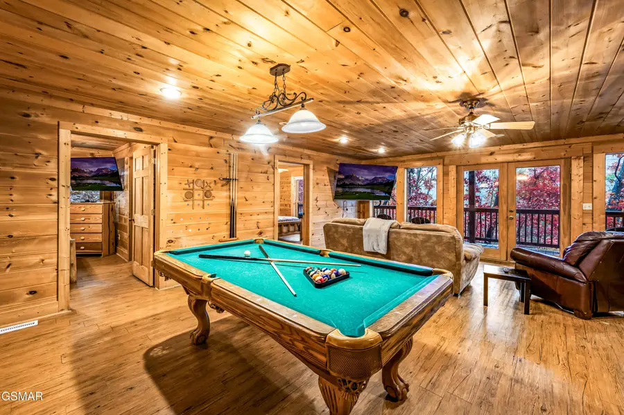 724 Chickasaw Gap Way, Pigeon Forge, TN 37863 - Image #3