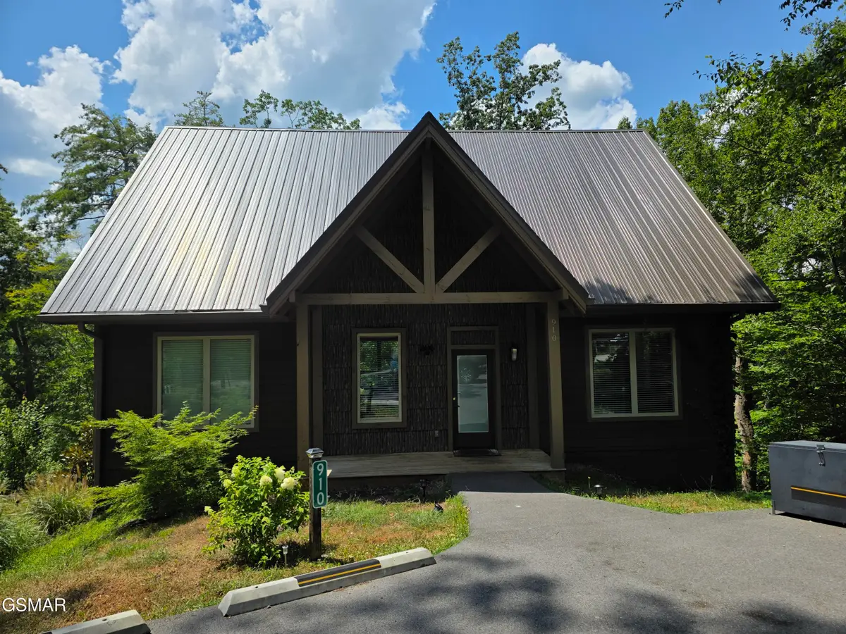 910 Saddle Creek Way, Sevierville, TN 37862 - Image #1