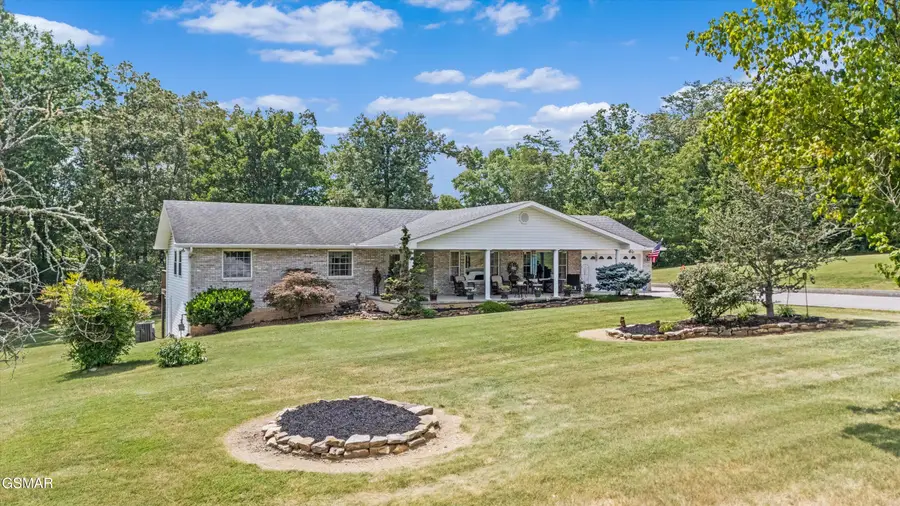 220 Cedarwood Dr Drive, Sevierville, TN 37876 - Image #2