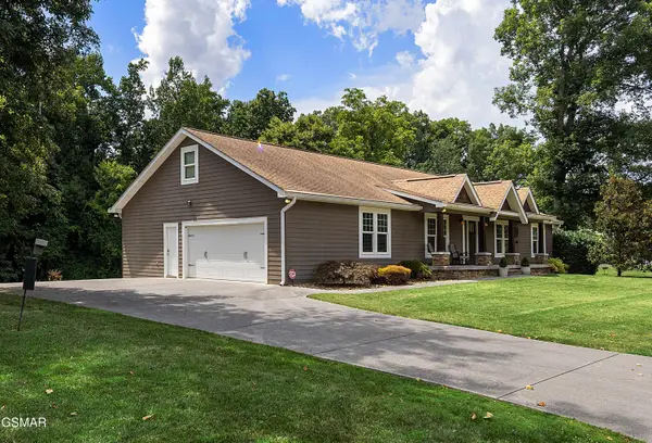 909 Claw Lane, Kodak, TN 37764