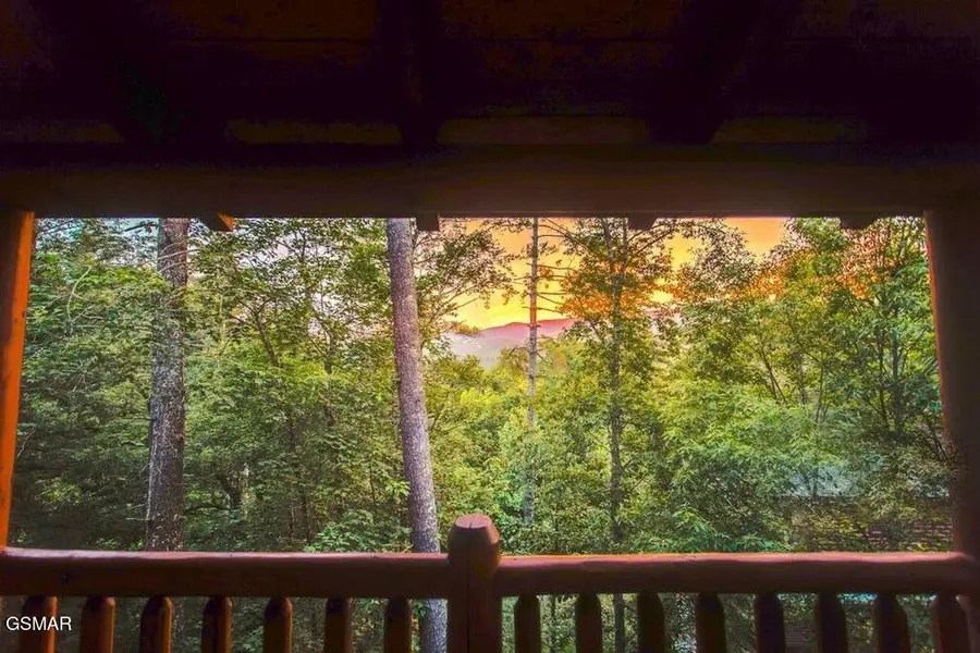 2006 Bear Creek Way Way, Pigeon Forge, TN 37862 - Image #2