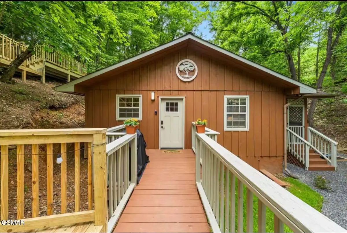 4151 Oak Ridge Street, Pigeon Forge, TN 37863 - Image #1