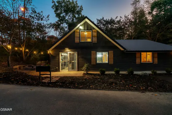 372 Indian Knob Circle, Pigeon Forge, TN 37863