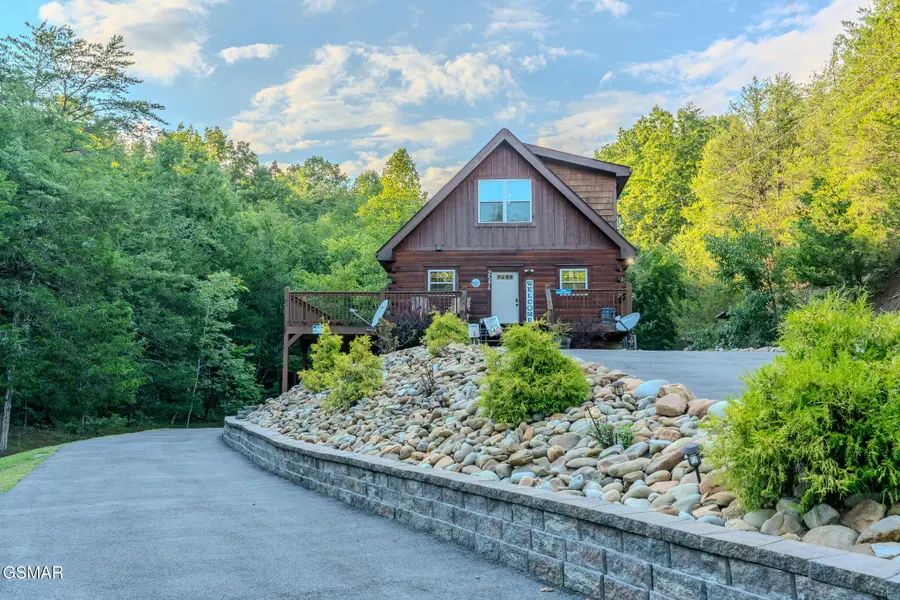 2594 Windfall Estates Drive Drive, Sevierville, TN 37876 - Image #2