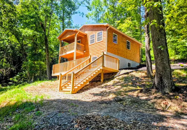 125 Deer Run Way, Dandridge, TN 37725