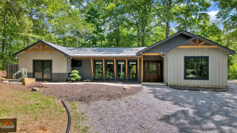 825 & 829 Willow Brook Way, Gatlinburg, TN 37738 - Image #2