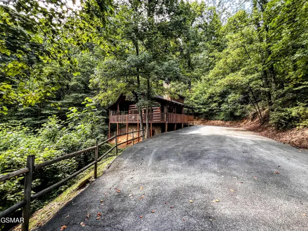 1625 Bluff Ridge Road, Sevierville, TN 37876