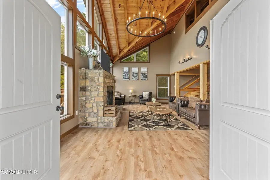 622 Wiley Oakley Drive, Gatlinburg, TN 37738 - Image #3