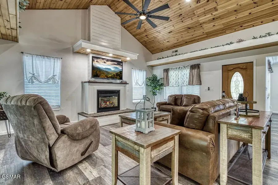 3851 Katelyns Lane, Sevierville, TN 37876 - #3