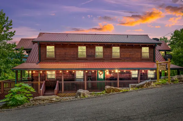 725 Big Bear Ridge Road, Gatlinburg, TN 37738