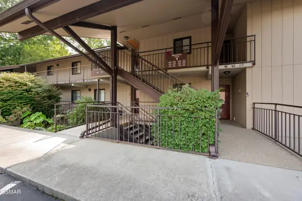 221 Woodland Road #102, Gatlinburg, TN 37738