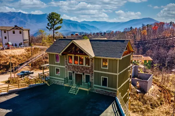 918 Elm Road, Gatlinburg, TN 37738