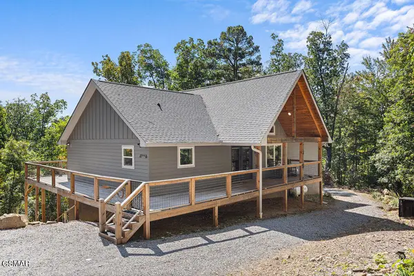 5042 Settlers View Lane, Sevierville, TN 37862