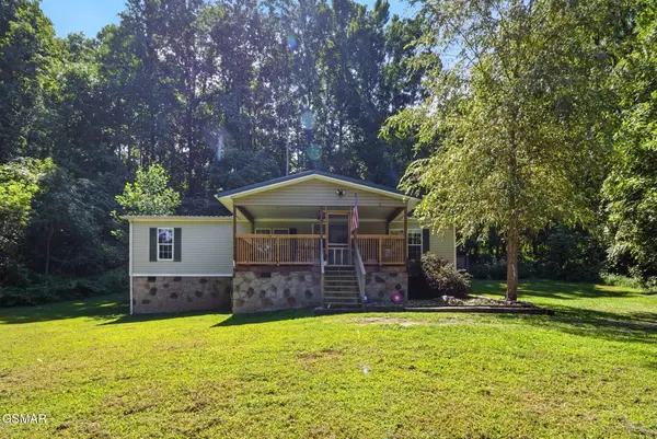 810 Layman Drive, Dandridge, TN 37725