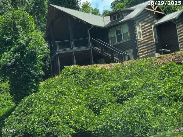 716 Kelly Street, Gatlinburg, TN 37738