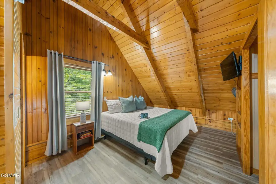 3342 Twin City Way, Pigeon Forge, TN 37863 - Image #2