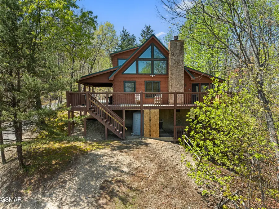 4388 Carolina Cove Way, Pigeon Forge, TN 37863 - Image #2