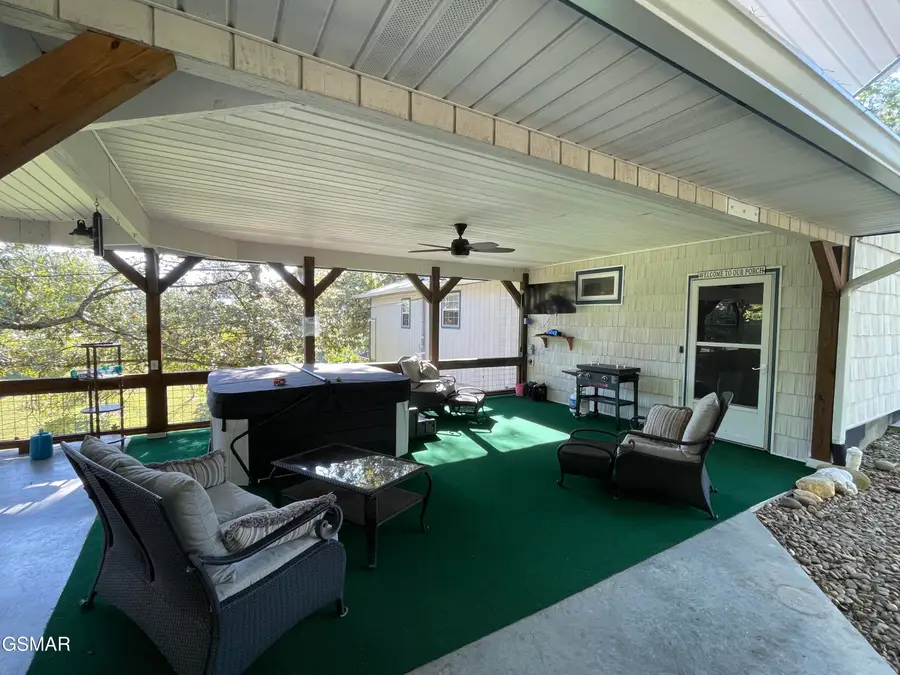 894 Lake View Loop, Sevierville, TN 37876 - Image #3