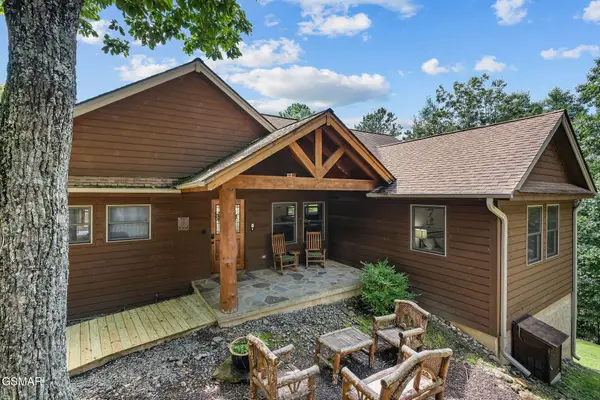 967 Scenic Trail, Gatlinburg, TN 37738