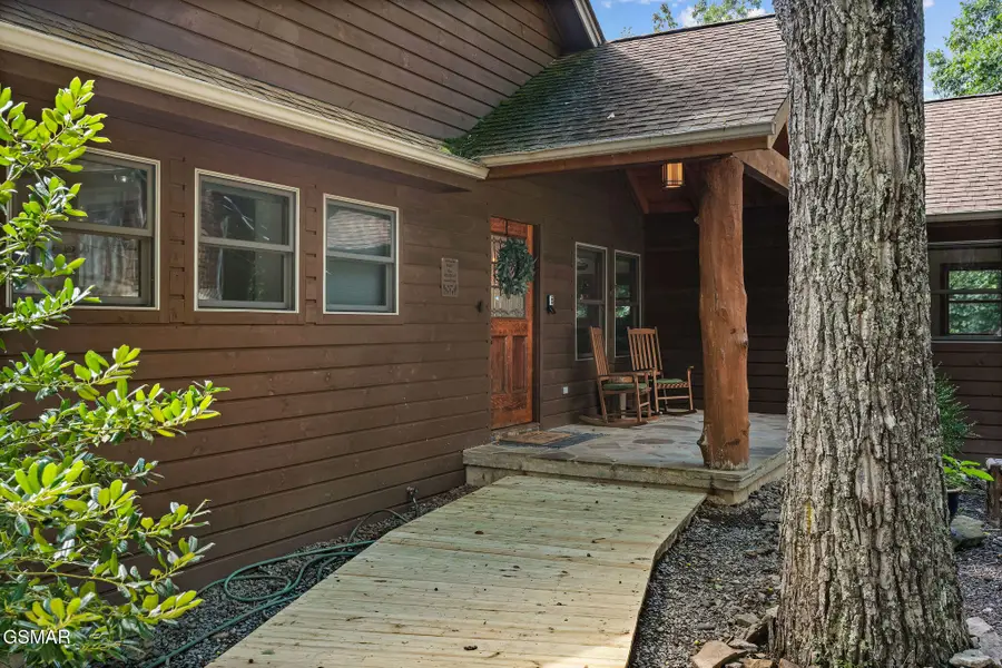 967 Scenic Trail, Gatlinburg, TN 37738 - Image #3