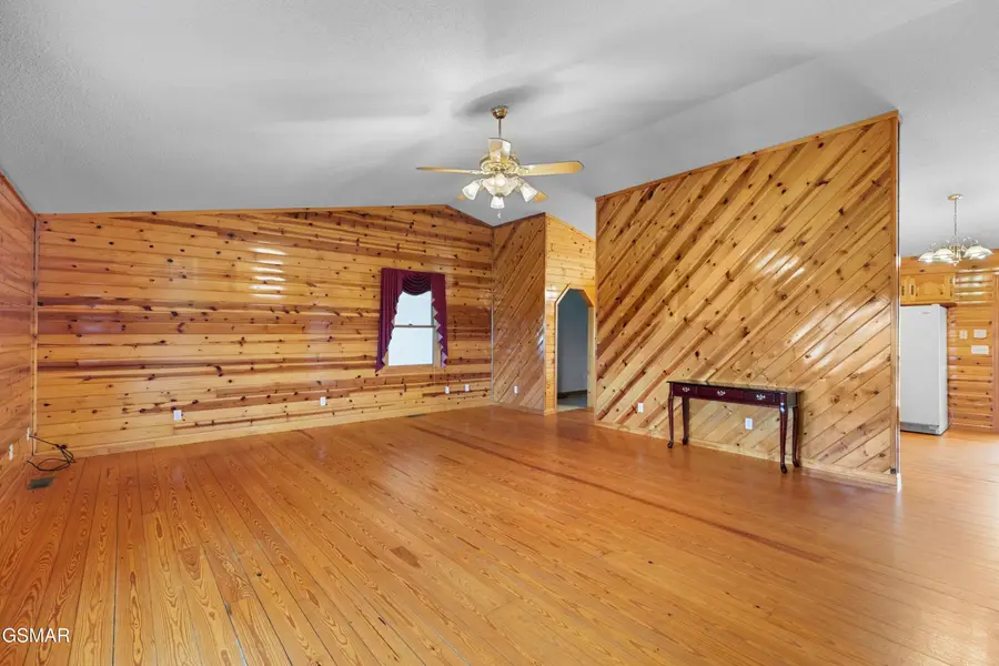 815 Video Way, Newport, TN 37821 - Image #2